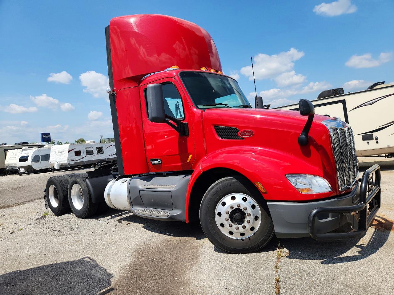 1XPBD49X6MD756093 · 2021 PETERBILT 579 · 4/13