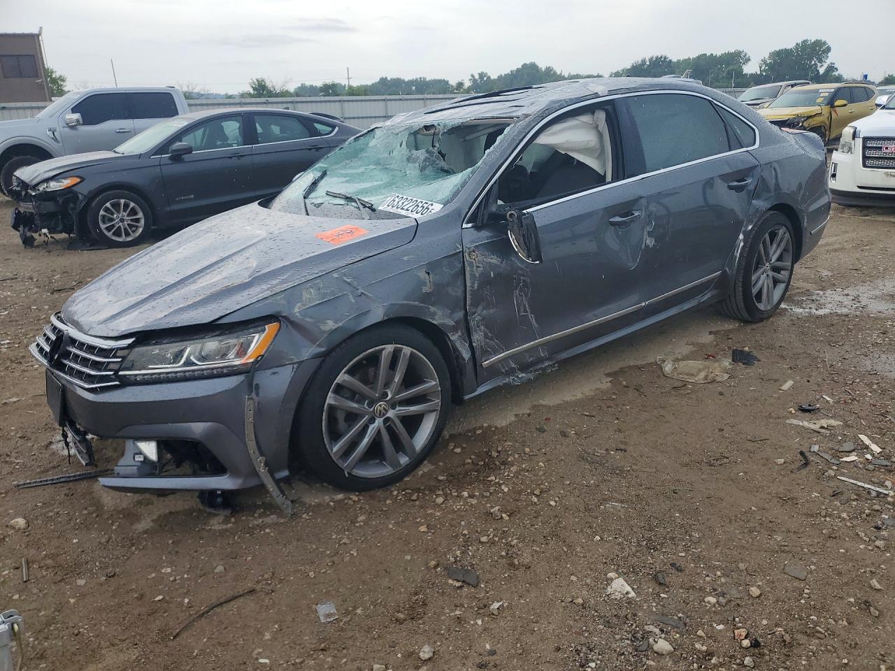1VWGT7A36HC085604 · 2017 VOLKSWAGEN PASSAT