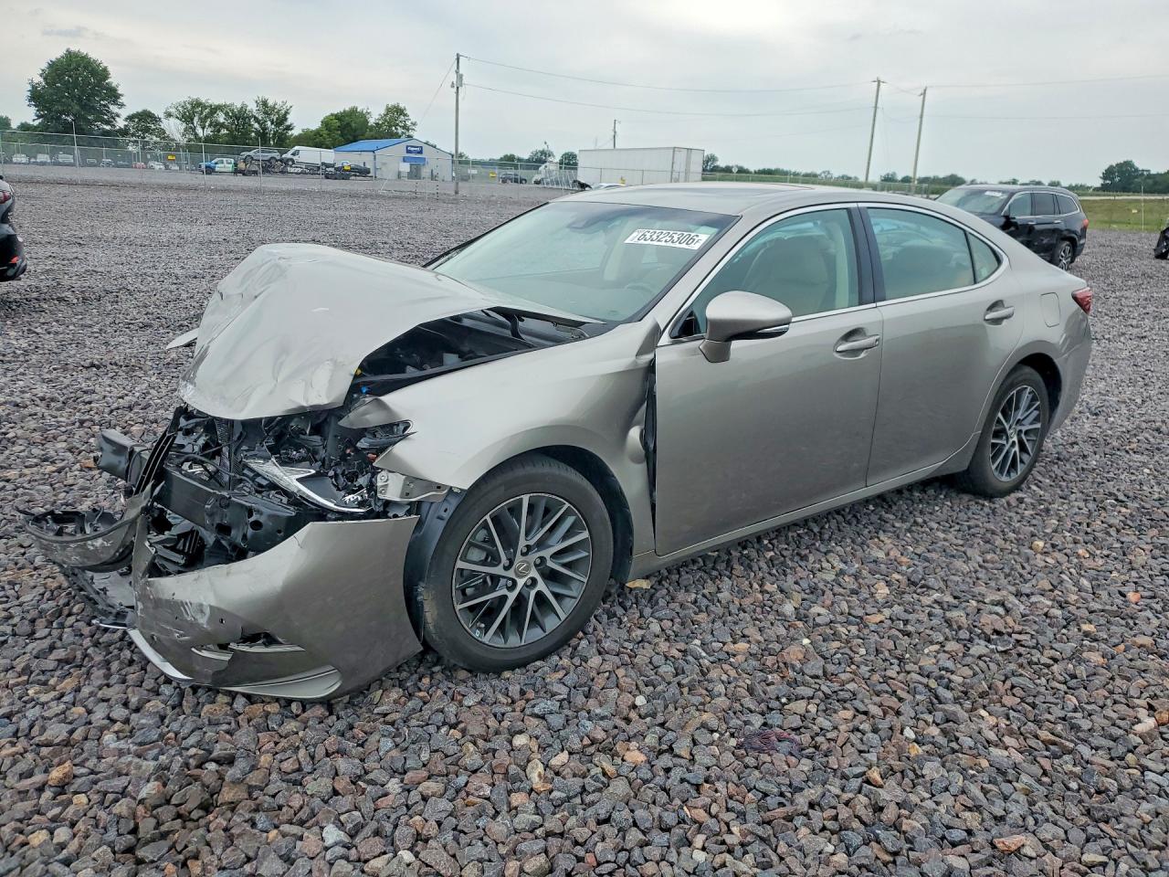 58ABK1GG4HU065857 · 2017 LEXUS ES