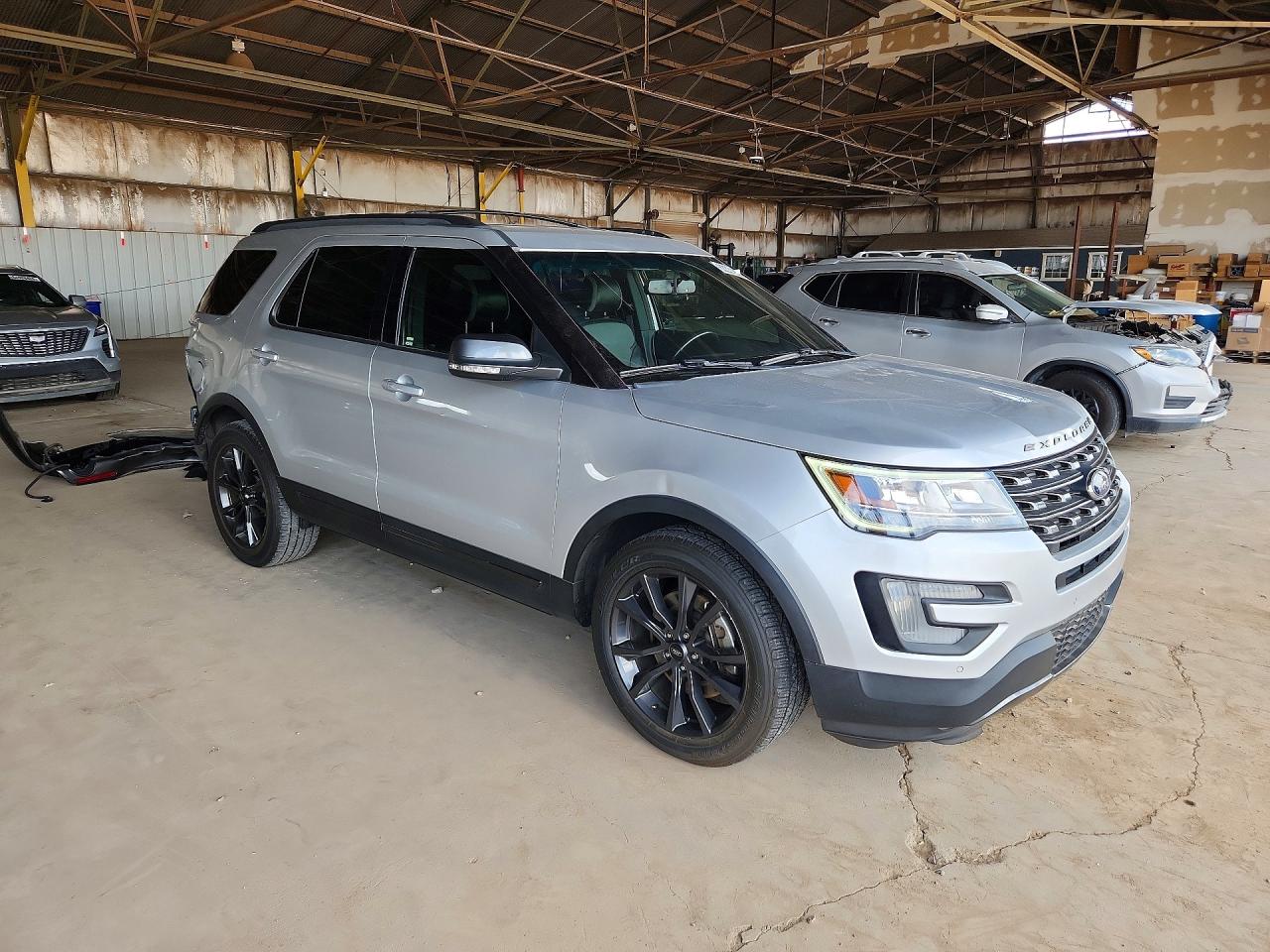 1FM5K7D8XHGE24695 · 2017 FORD EXPLORER · 4/14