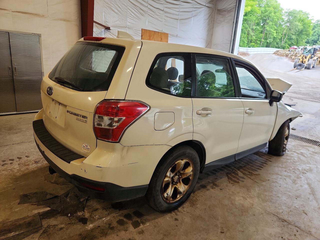 JF2SJAAC0GG418789 · 2016 SUBARU FORESTER · 3/14
