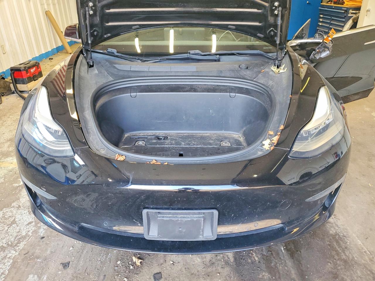 5YJ3E1EA5KF397781 · 2019 TESLA MODEL 3 · 11/12