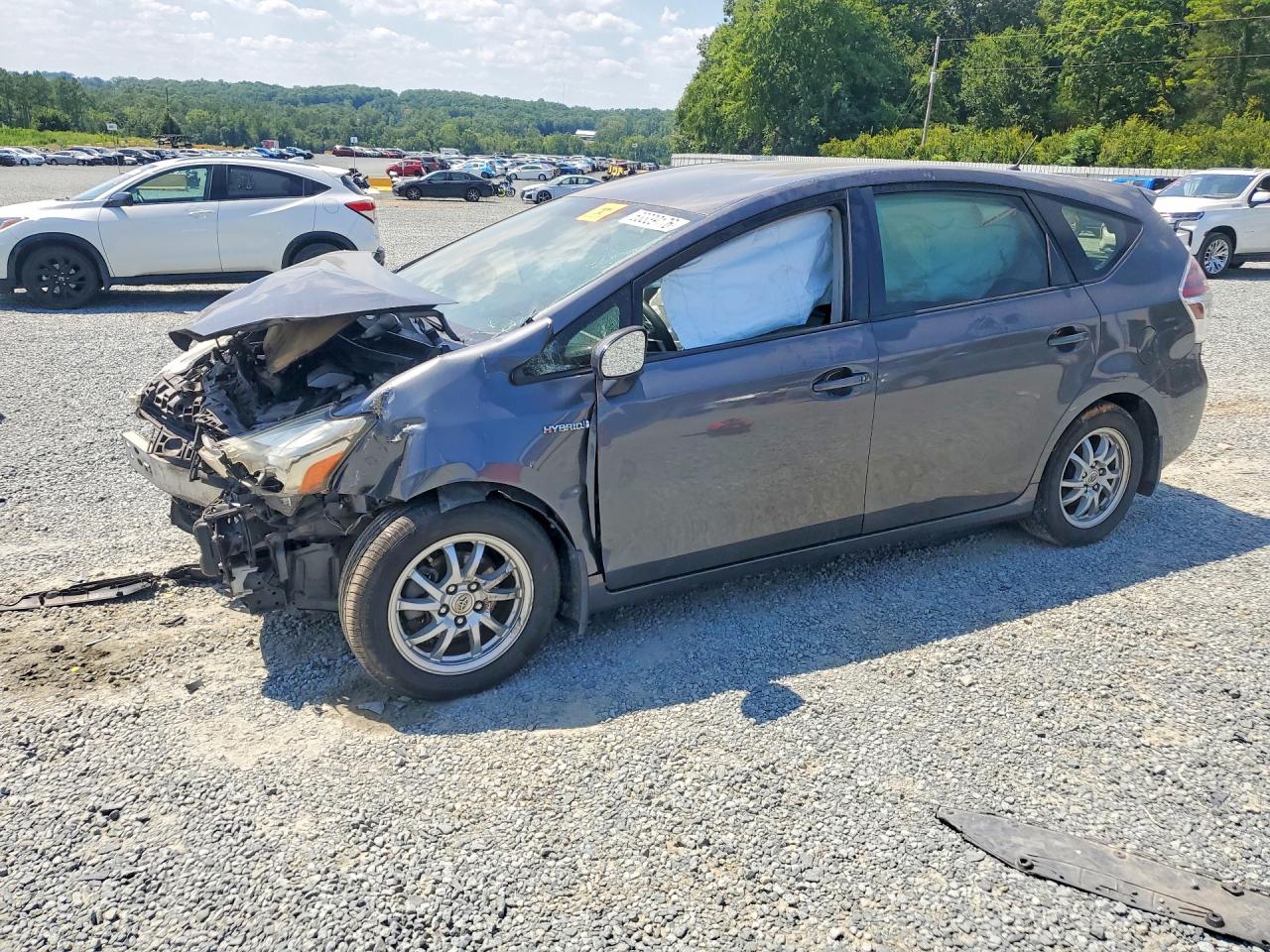 JTDZN3EU0FJ022556 · 2015 TOYOTA PRIUS V
