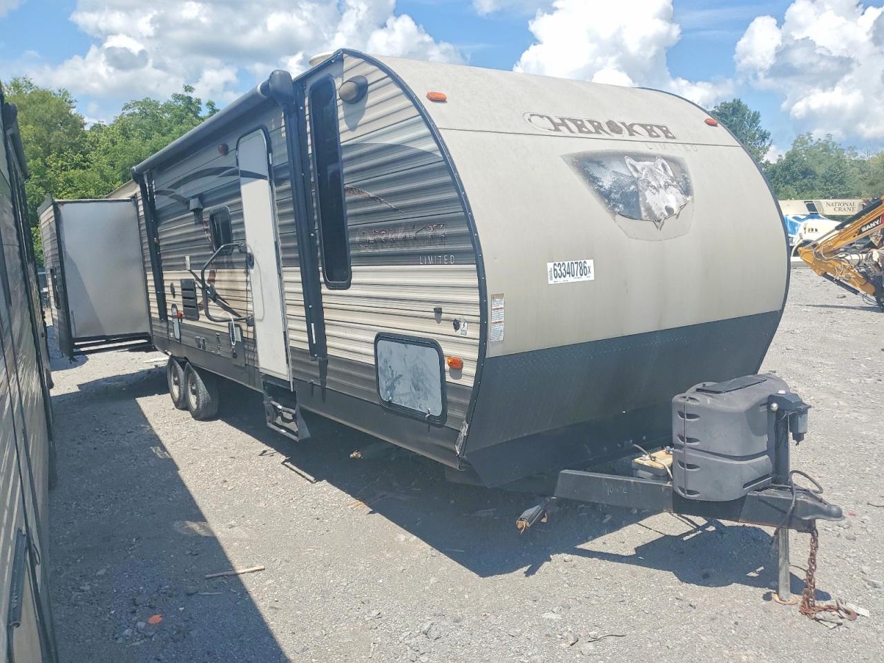 4X4TCKF24GX122137 · 2016 CHEROKEE BY FOREST R TRAILERS