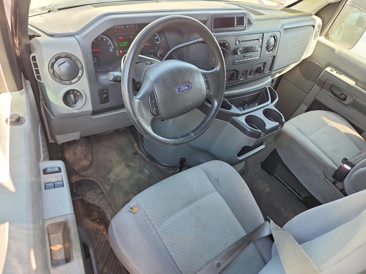1FBSS3BL6BDB07453 · 2011 FORD ECONOLINE · 8/13