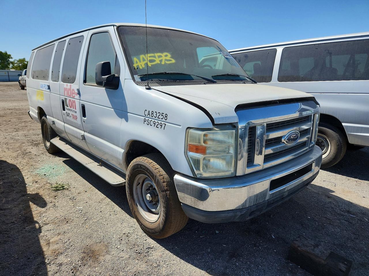 1FBSS3BL6BDB07453 · 2011 FORD ECONOLINE · 4/13