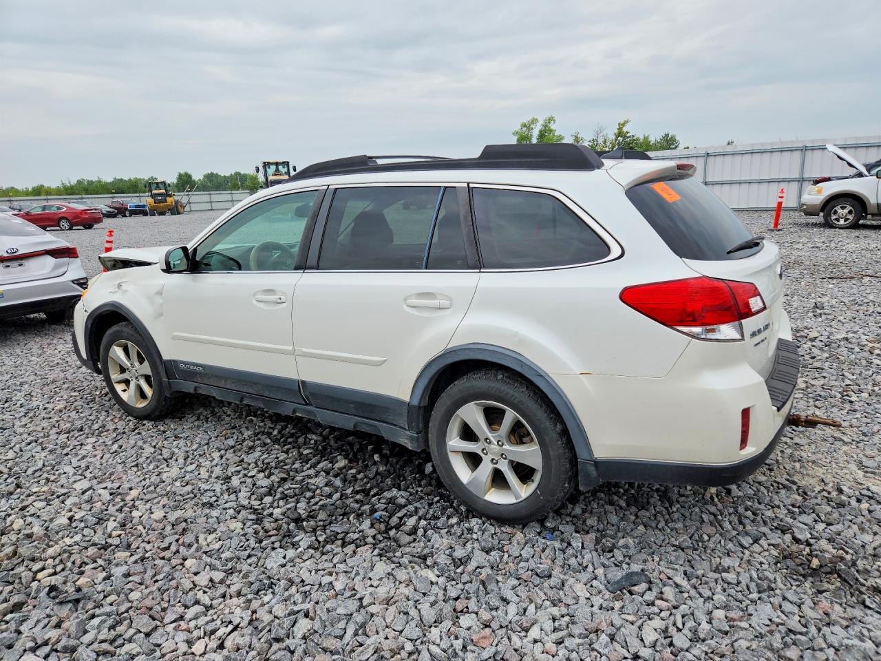 4S4BRCLC8E3309738 · 2014 SUBARU OUTBACK · 2/12
