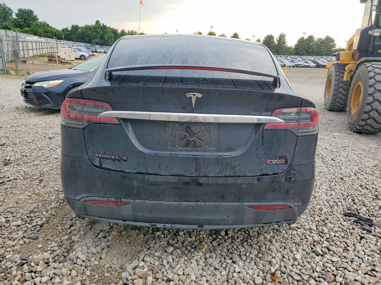 5YJXCAE43GF000898 · 2016 TESLA MODEL X · 6/14