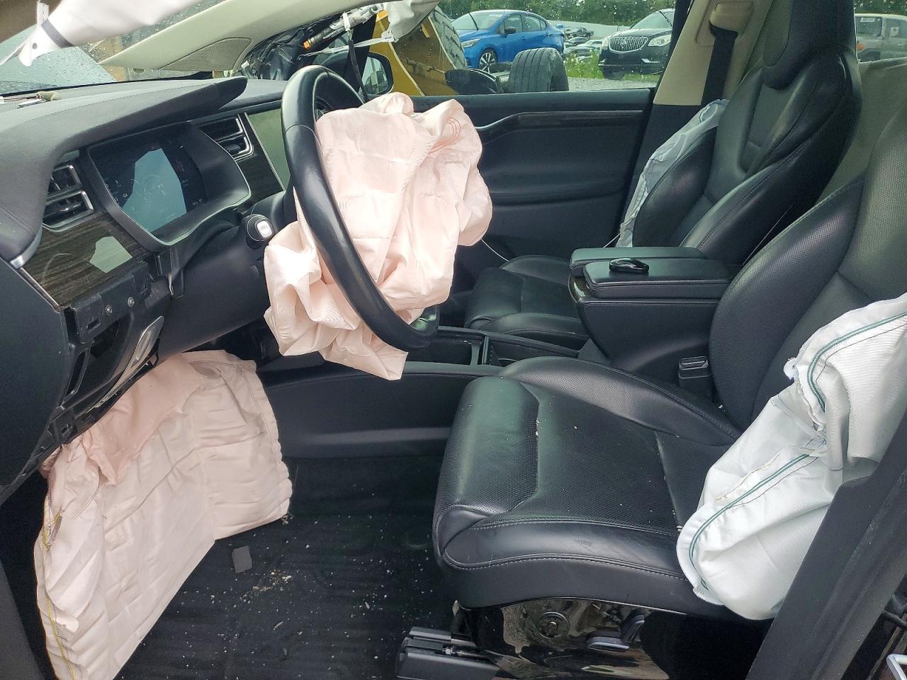 5YJXCAE43GF000898 · 2016 TESLA MODEL X · 7/14