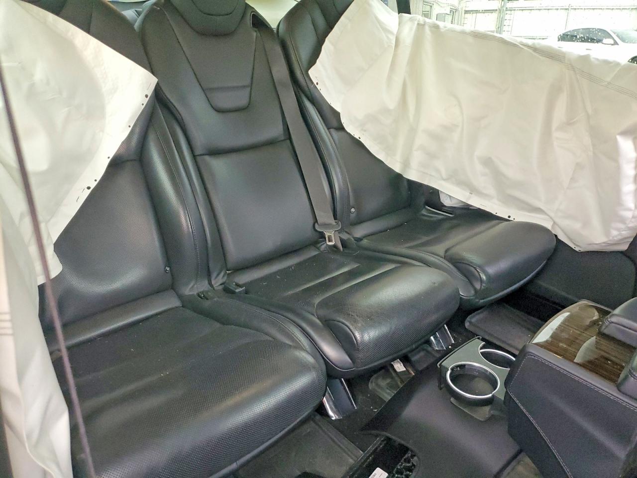 5YJXCAE43GF000898 · 2016 TESLA MODEL X · 11/14
