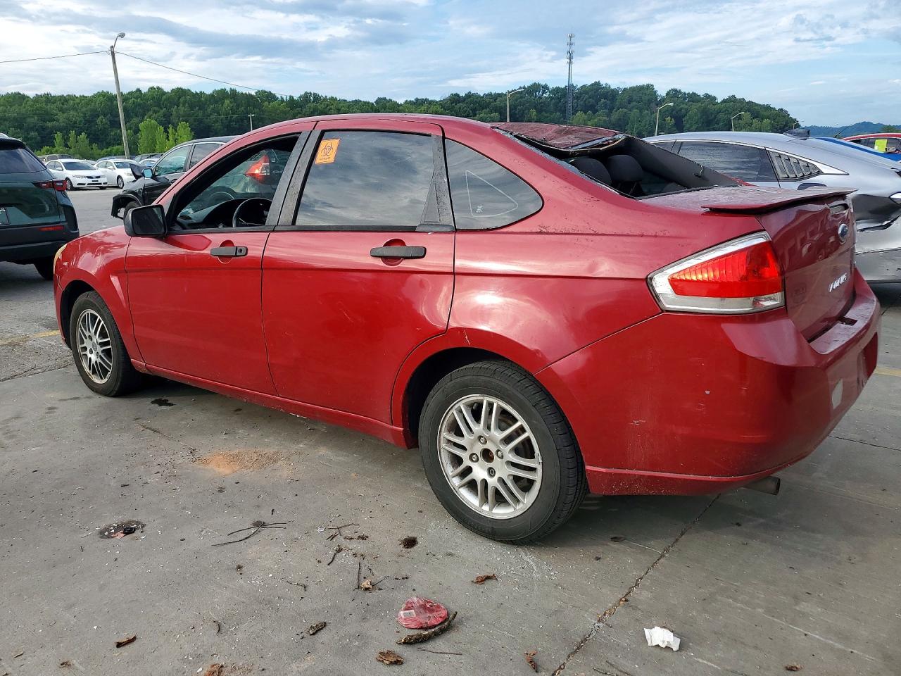 1FAHP3FN8BW162712 · 2011 FORD FOCUS · 2/12