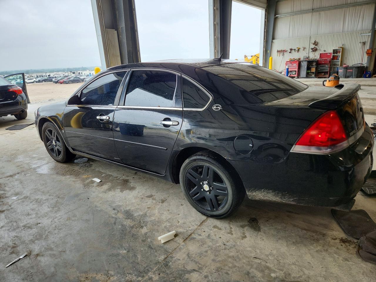 2G1WU58R679250690 · 2007 CHEVROLET IMPALA · 2/12