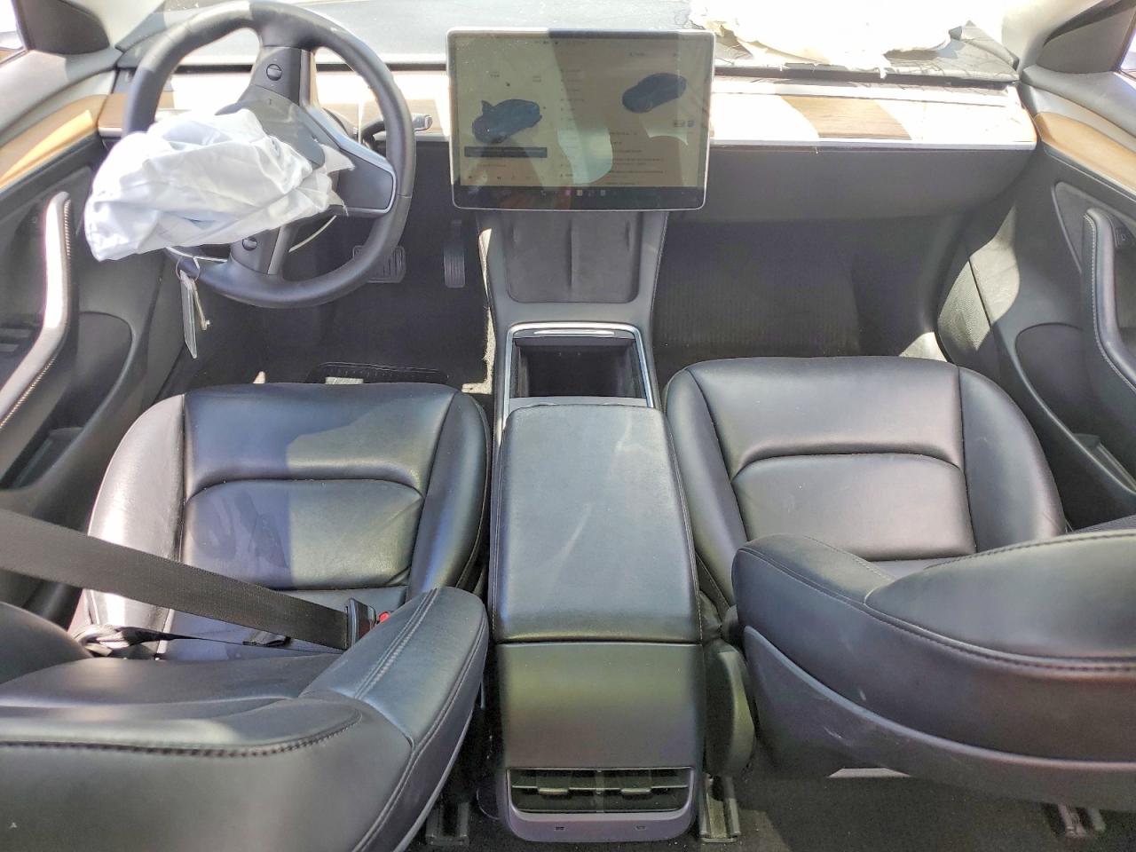 5YJ3E1EA2NF290305 · 2022 TESLA MODEL 3 · 8/12