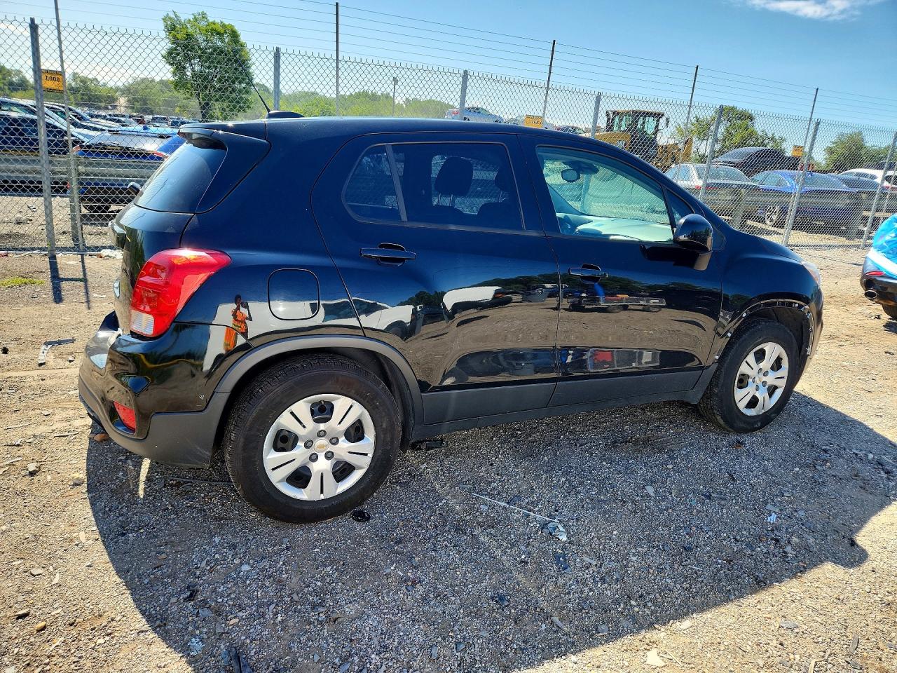 3GNCJKSB2JL394875 · 2018 CHEVROLET TRAX · 3/13