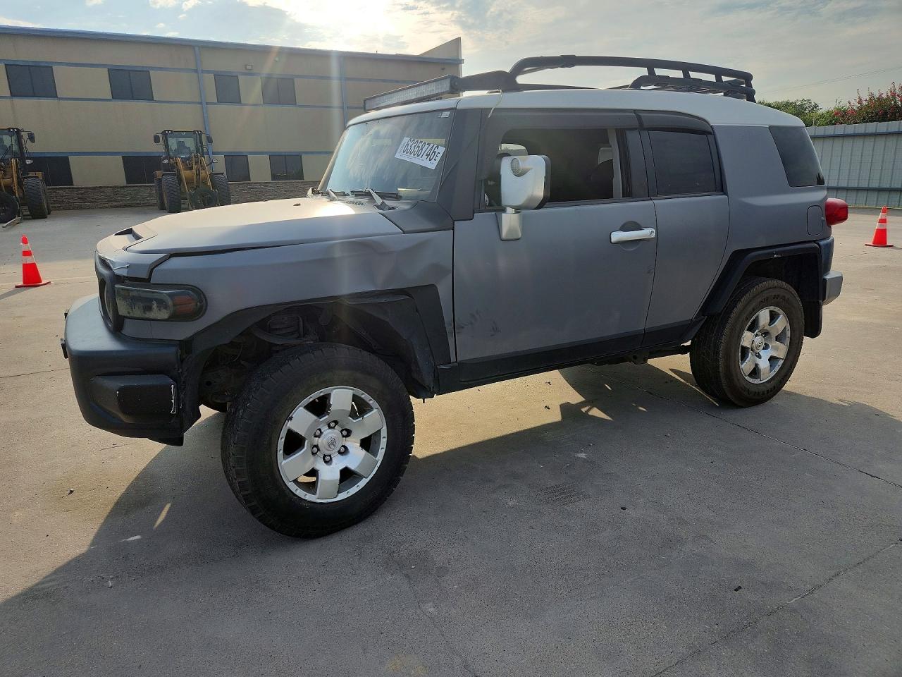 JTEBU11F970019643 · 2007 TOYOTA FJ CRUISER