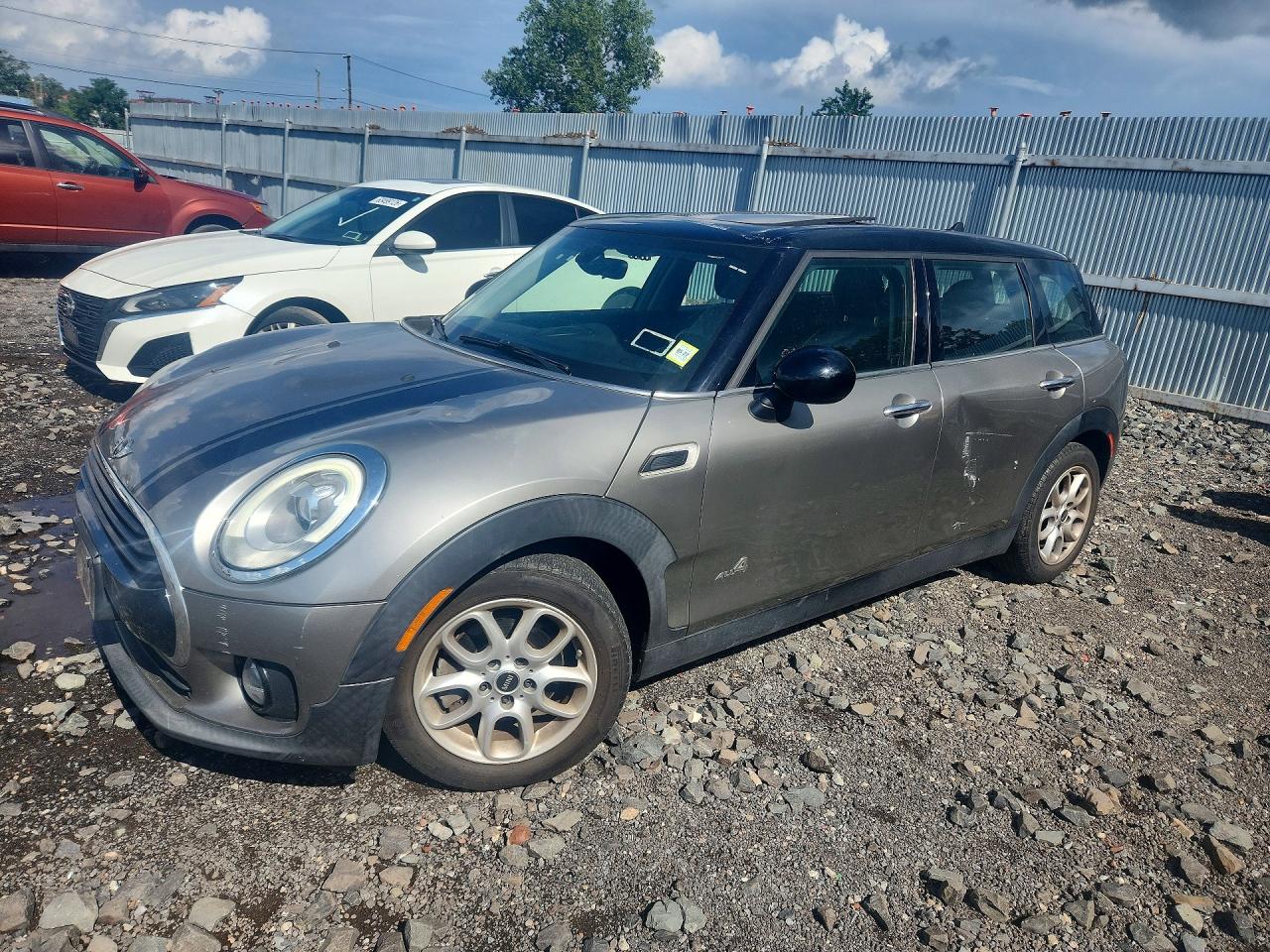 2017 MINI COOPER