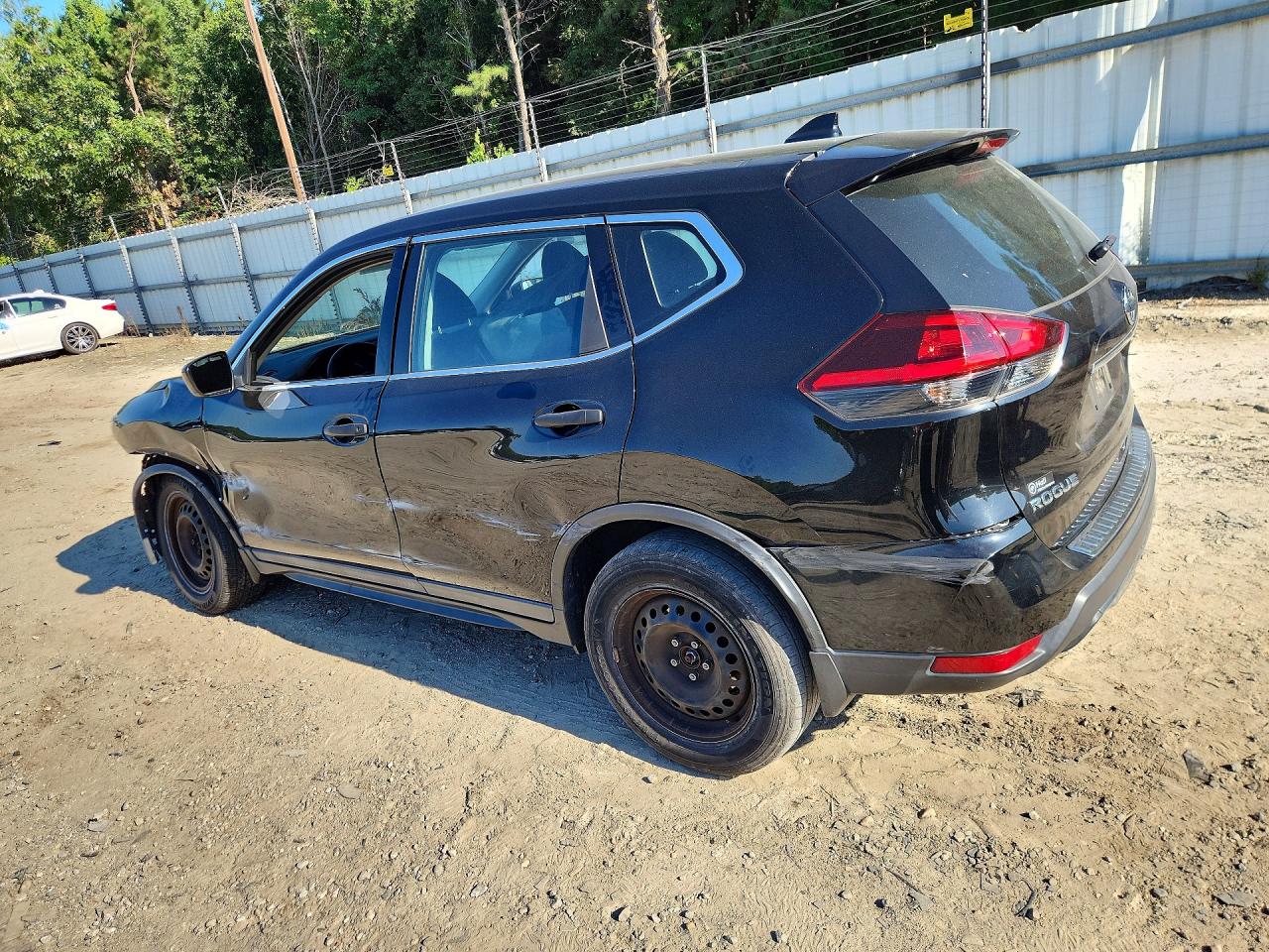 5N1AT2MV7KC788480 · 2019 NISSAN ROGUE · 2/13