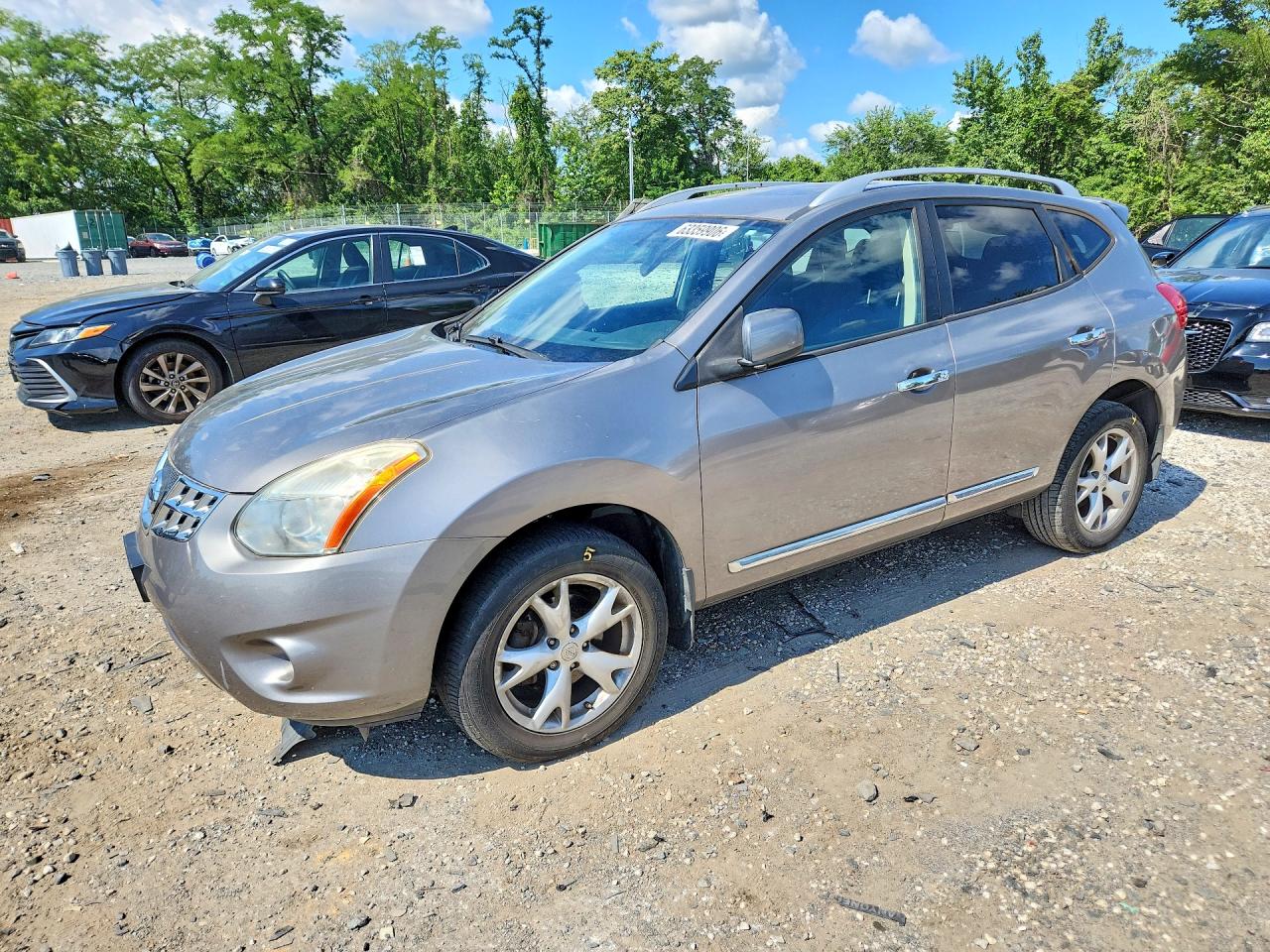 JN8AS5MV6BW690021 · 2011 NISSAN ROGUE