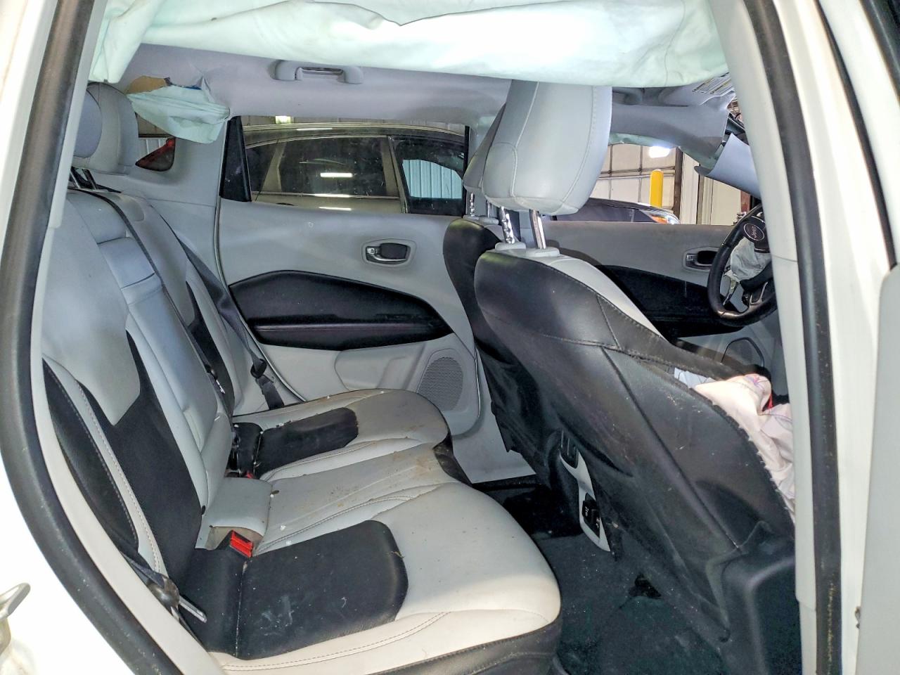 3C4NJDCB1JT231680 · 2018 JEEP COMPASS · 11/13