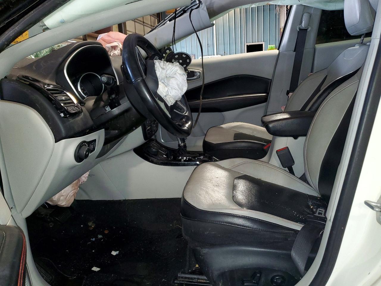 3C4NJDCB1JT231680 · 2018 JEEP COMPASS · 7/13