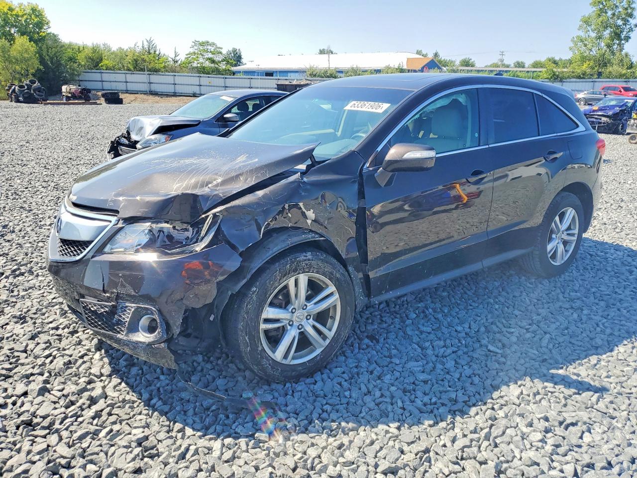 5J8TB4H5XFL001454 · 2015 ACURA RDX