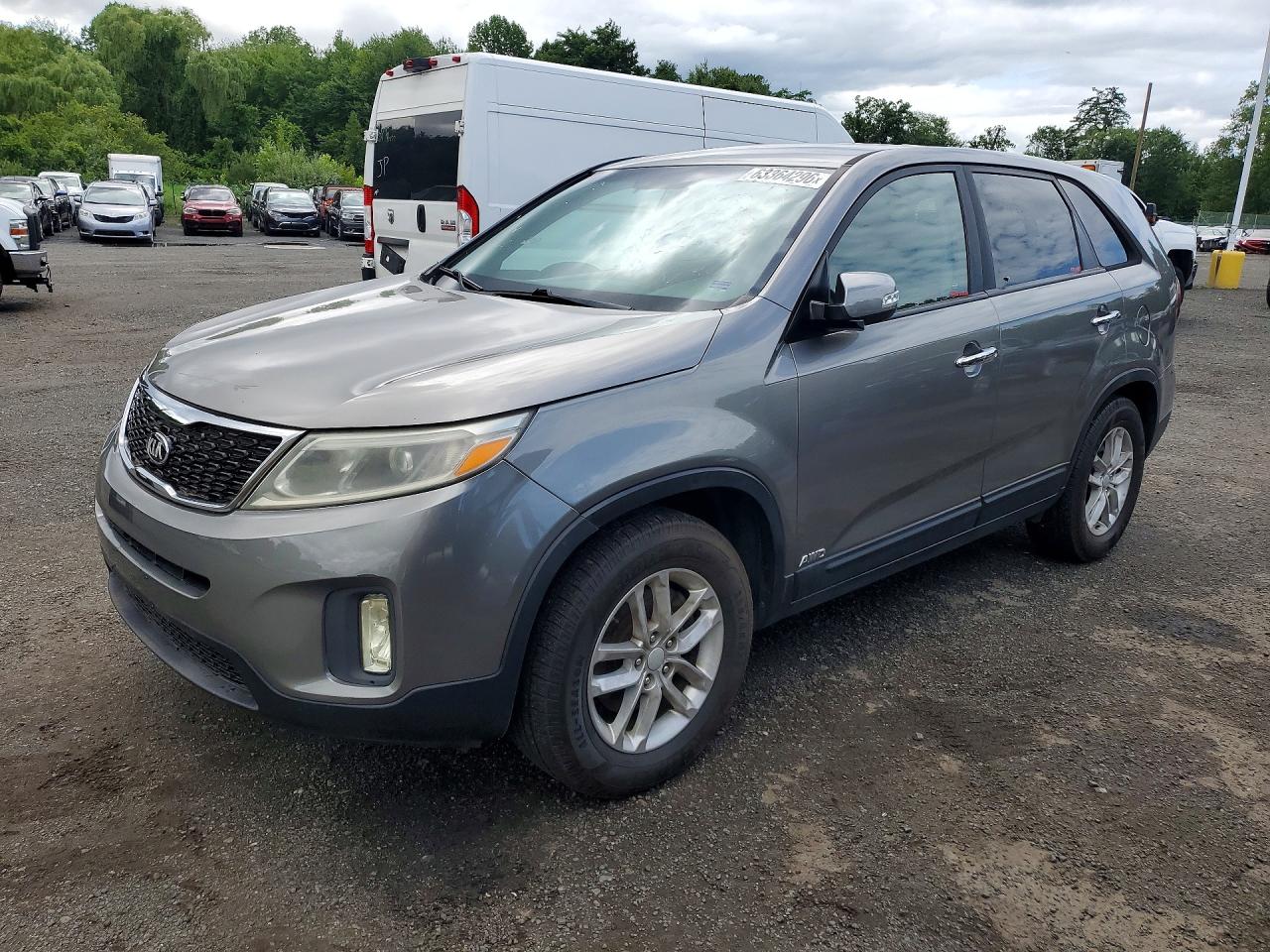 5XYKTCA60FG636117 · 2015 KIA SORENTO