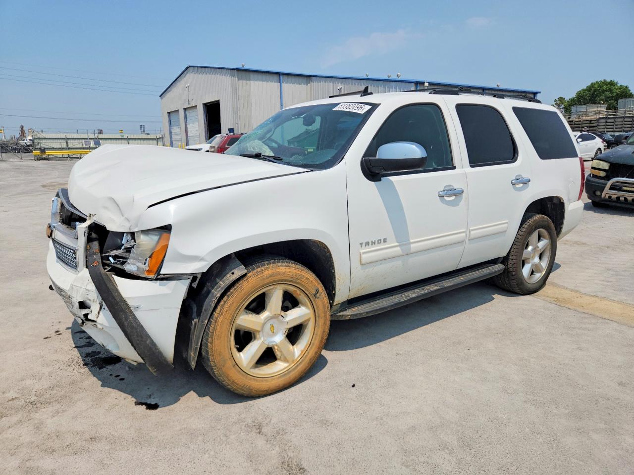1GNSKAE02BR182369 · 2011 CHEVROLET TAHOE
