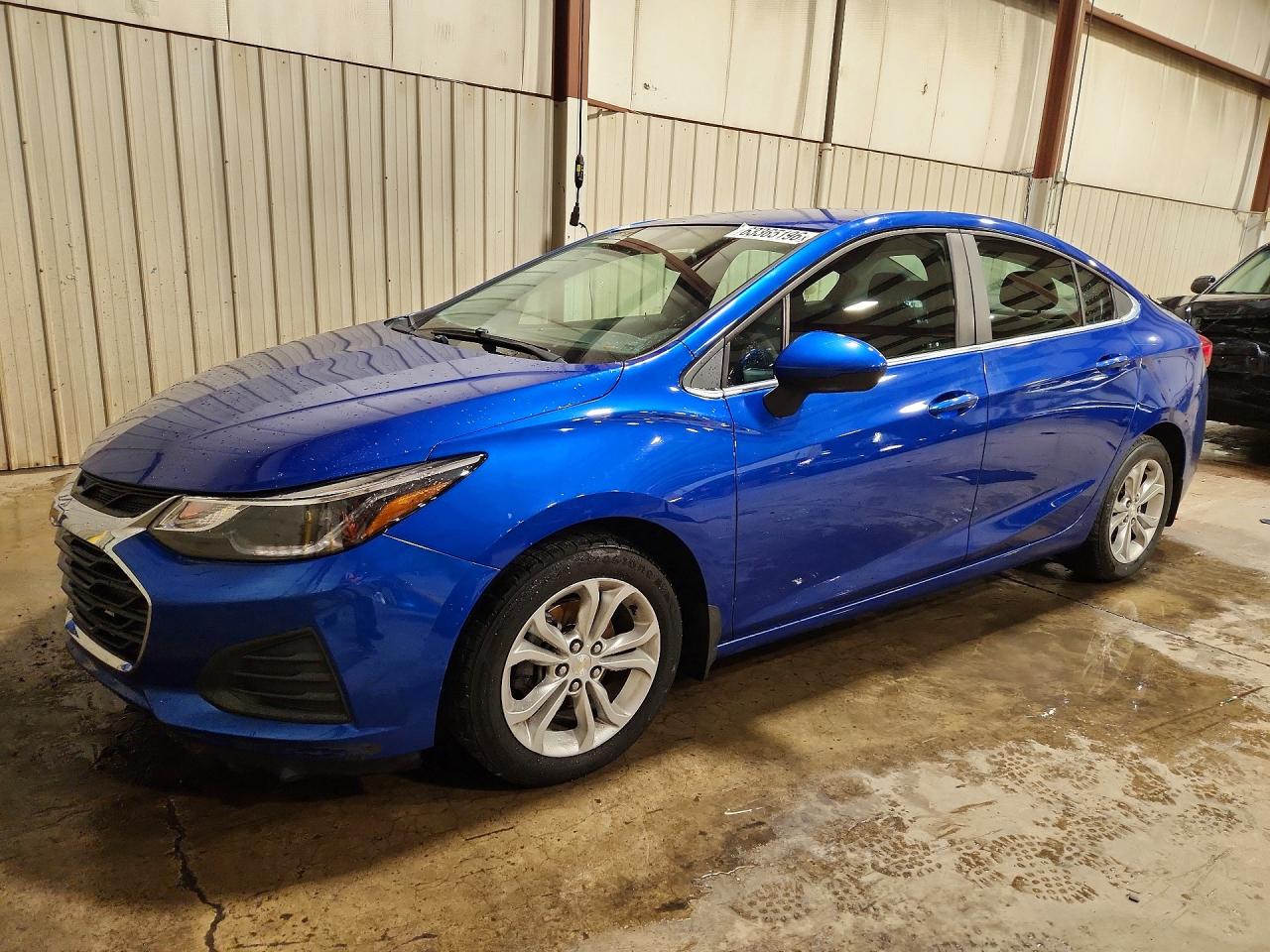 1G1BE5SM6K7135350 · 2019 CHEVROLET CRUZE