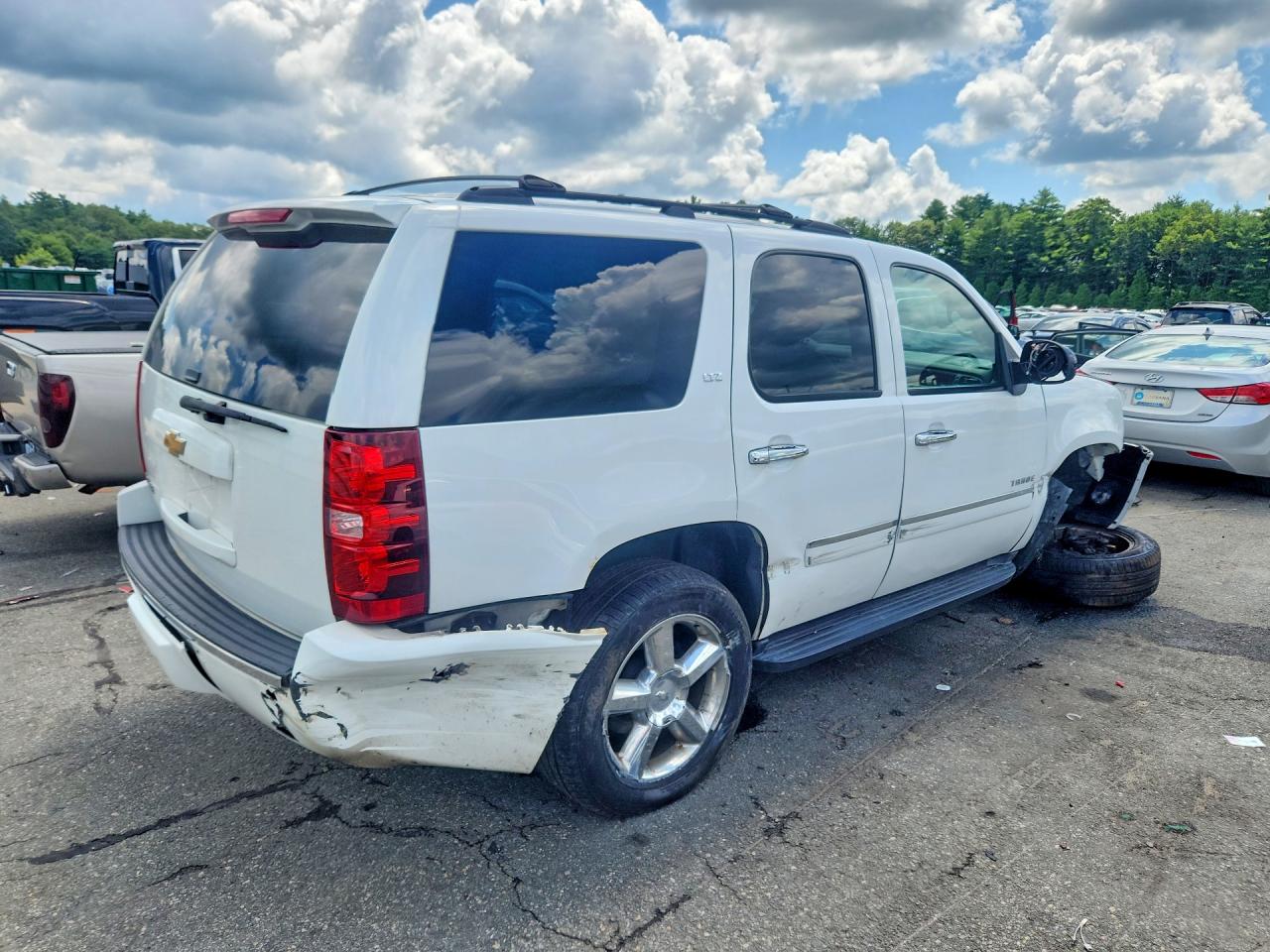 1GNSKCE04ER131634 · 2014 CHEVROLET TAHOE · 3/13