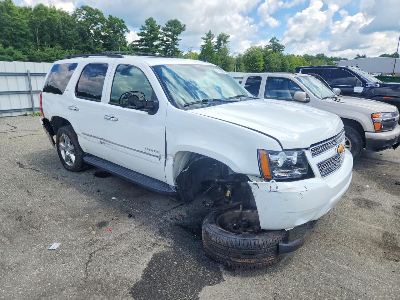 1GNSKCE04ER131634 · 2014 CHEVROLET TAHOE · 4/13
