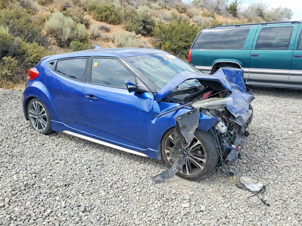 KMHTC6AE7GU291998 · 2016 HYUNDAI VELOSTER · 4/12