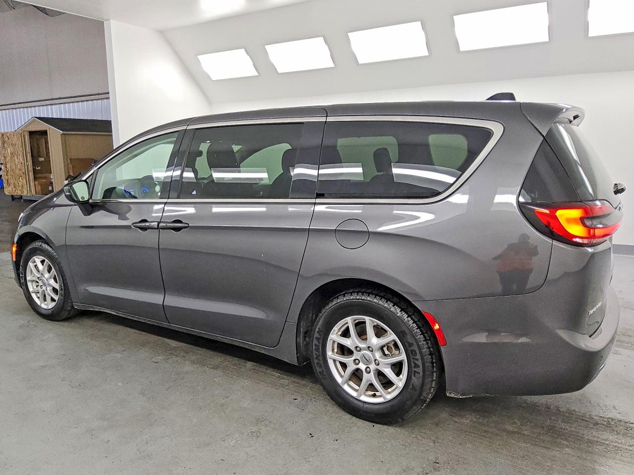 2C4RC1BG4PR529000 · 2023 CHRYSLER PACIFICA · 2/14
