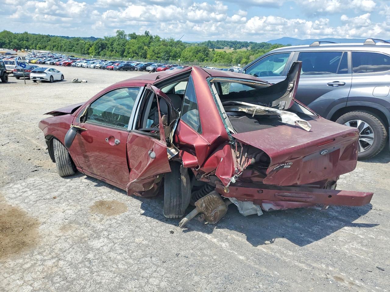 1FAHP34NX7W247786 · 2007 FORD FOCUS · 2/12