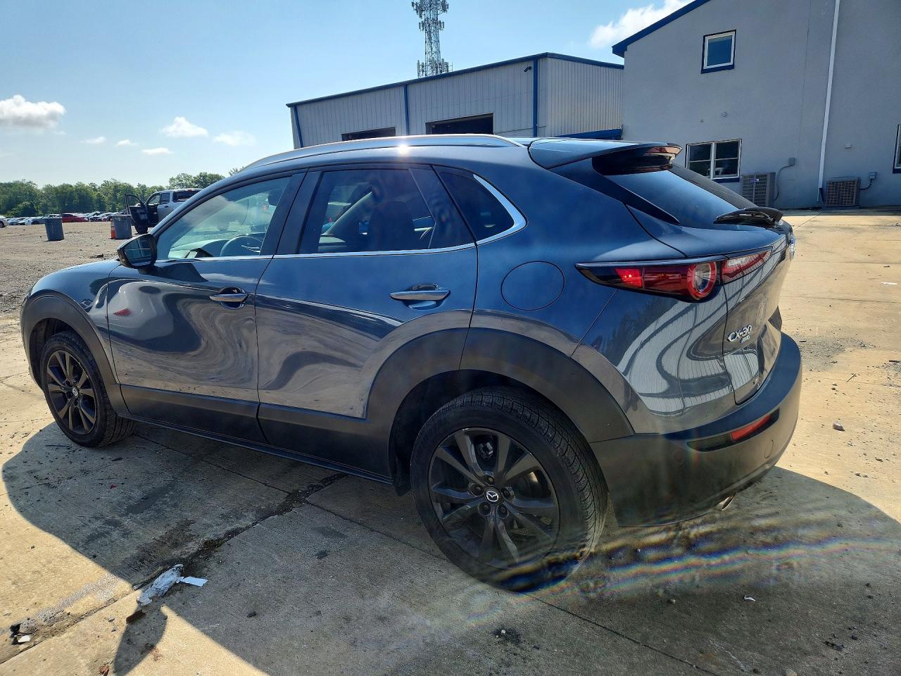3MVDMBCL8NM400768 · 2022 MAZDA CX-30 · 2/12