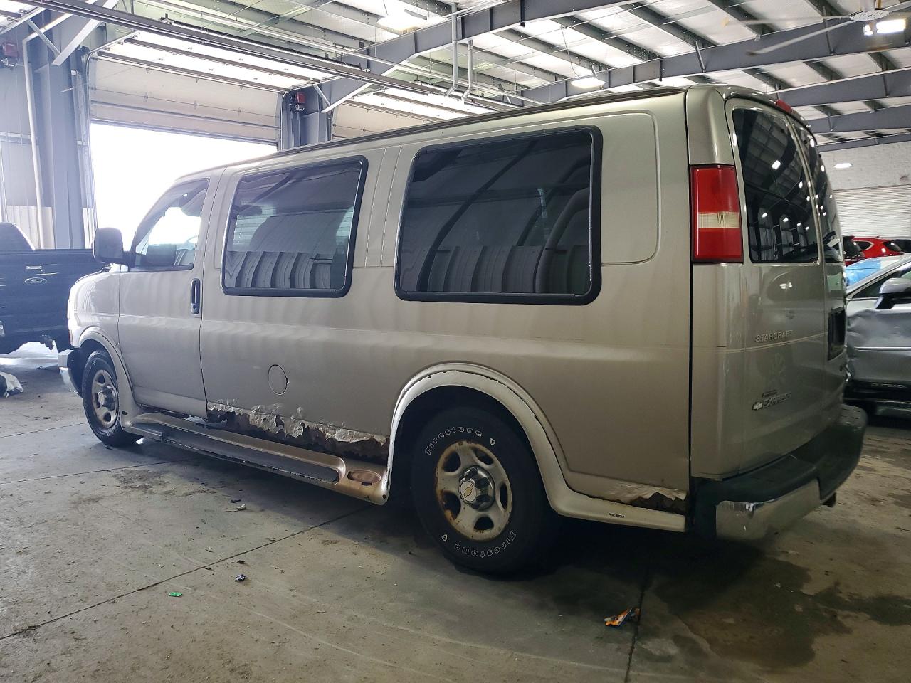 1GBFG15X931226347 · 2003 CHEVROLET EXPRESS G1500 · 2/13