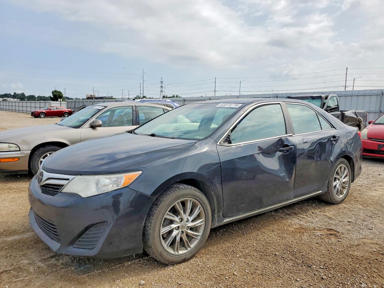 4T4BF1FK0CR208075 · 2012 TOYOTA CAMRY