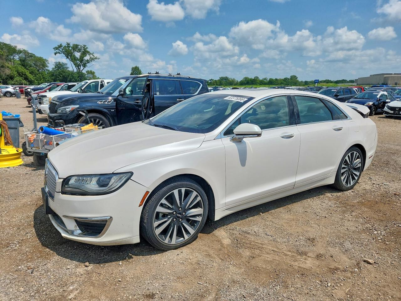 3LN6L5D92HR659440 · 2017 LINCOLN MKZ