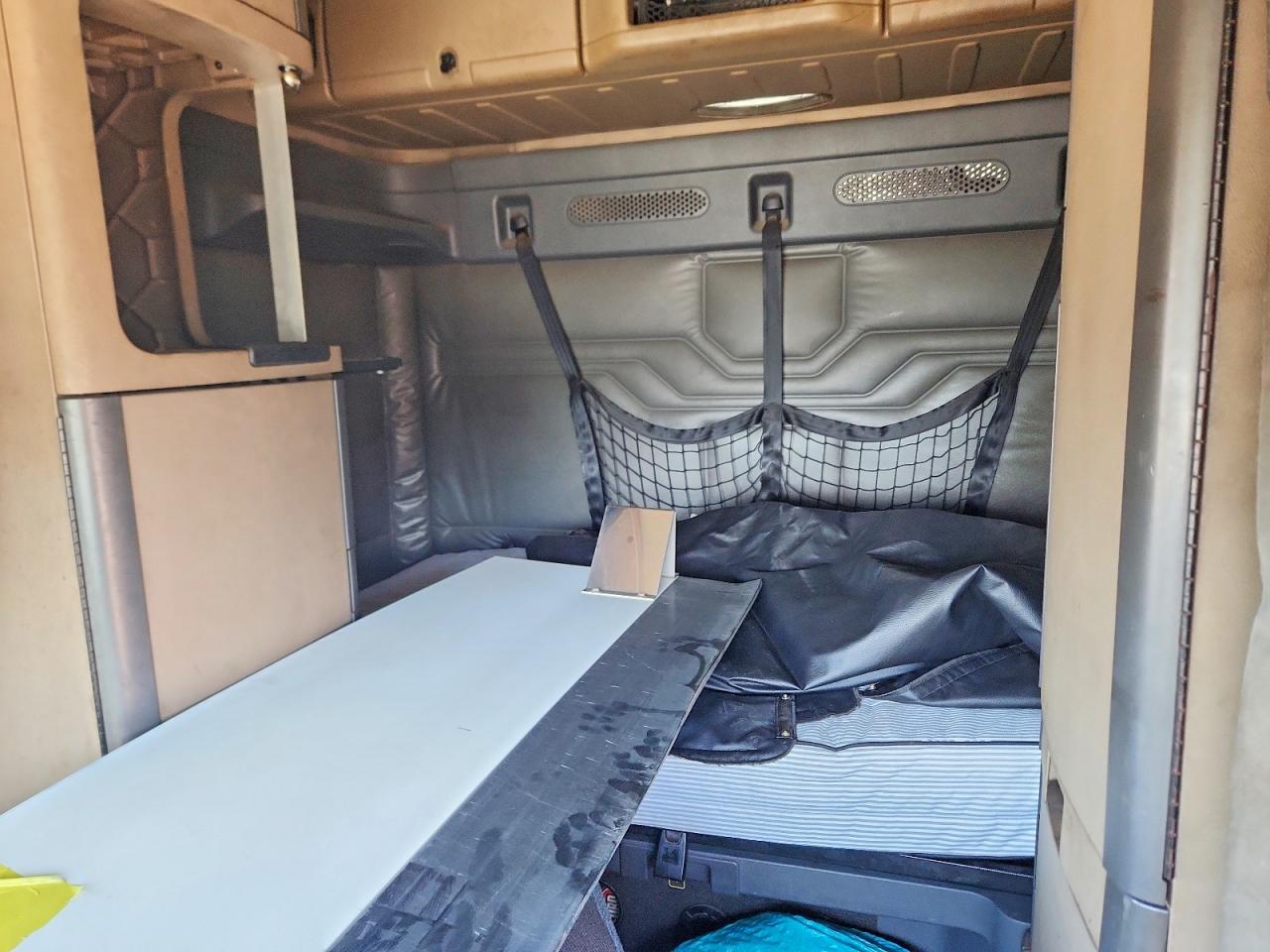 3AKJGLD53FSGR0471 · 2015 FREIGHTLINER CASCADIA · 10/13