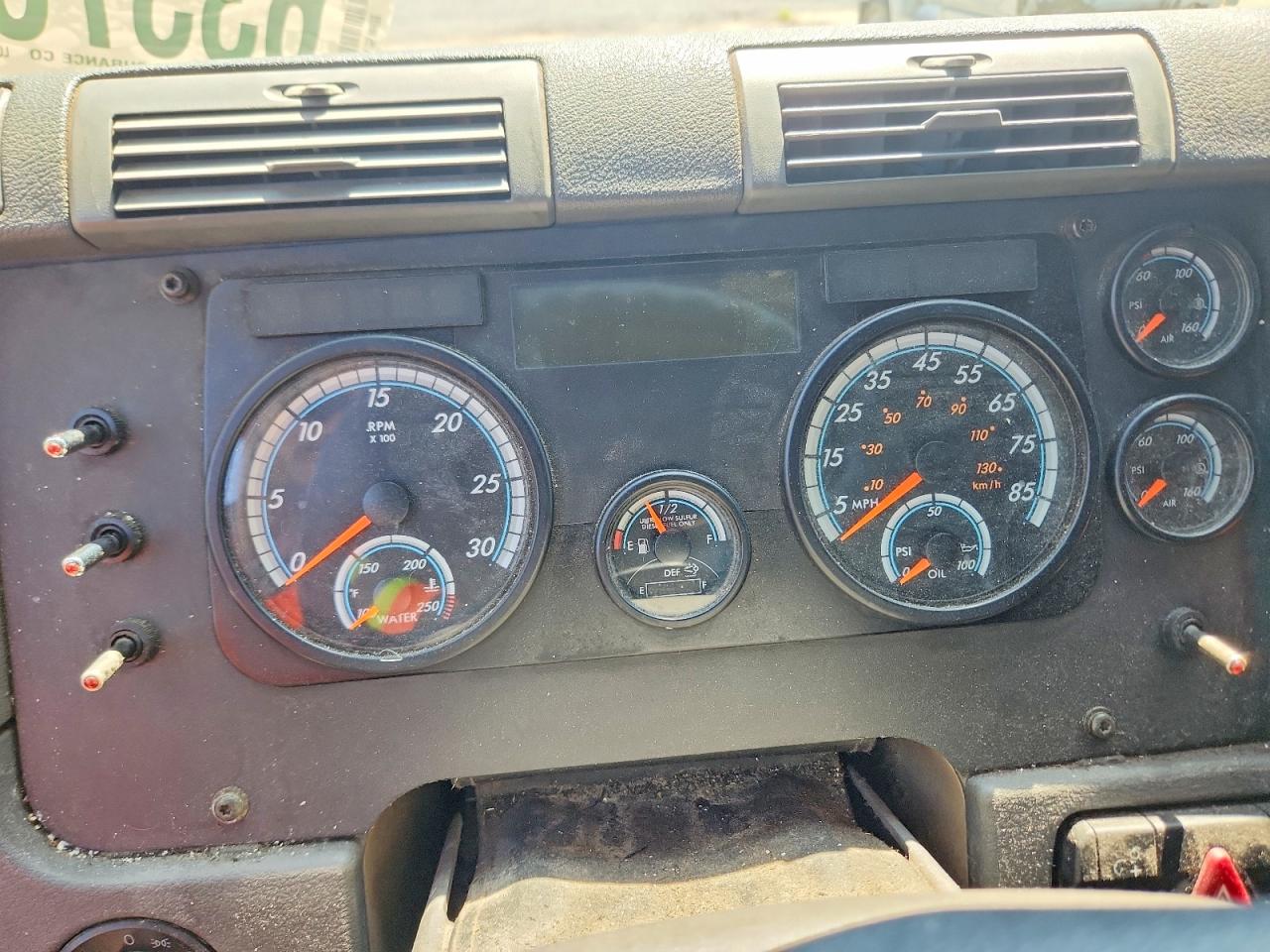 3AKJGLD53FSGR0471 · 2015 FREIGHTLINER CASCADIA · 9/13