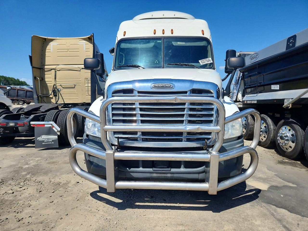 3AKJGLD53FSGR0471 · 2015 FREIGHTLINER CASCADIA · 5/13