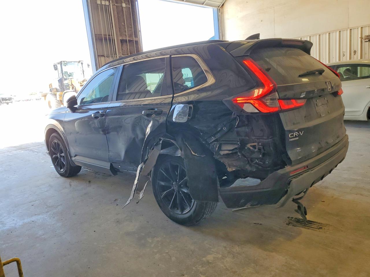 7FARS5H51PE000670 · 2023 HONDA CR-V · 2/14