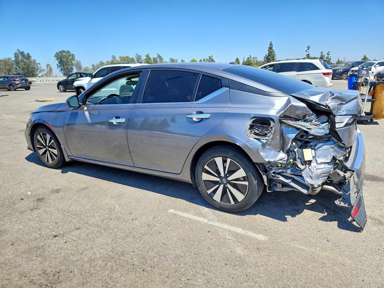 1N4BL4DV2NN371397 · 2022 NISSAN ALTIMA · 2/12