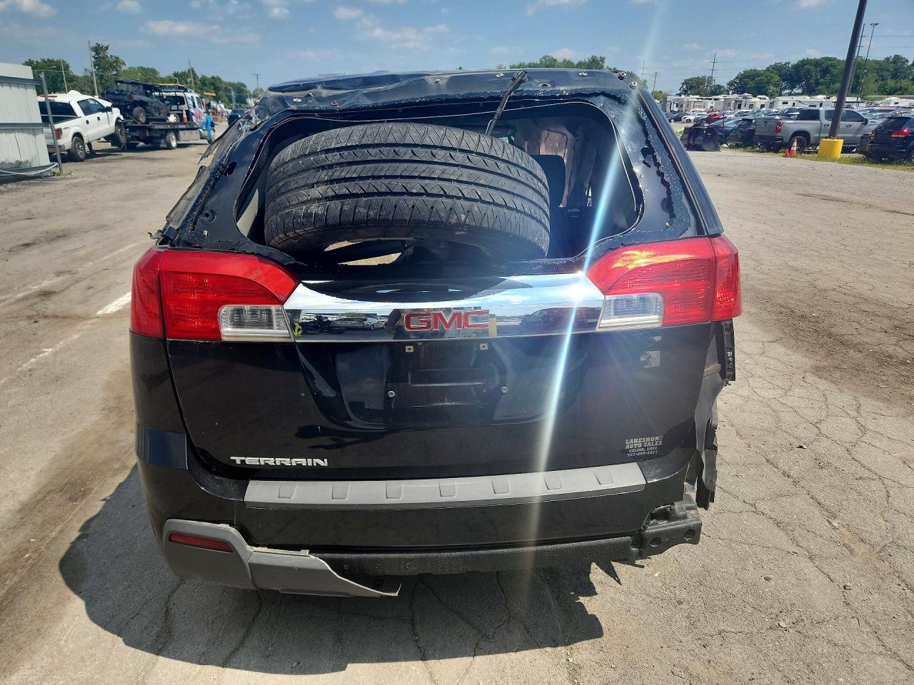 2CTALMEC6B6433956 · 2011 GMC TERRAIN · 6/13