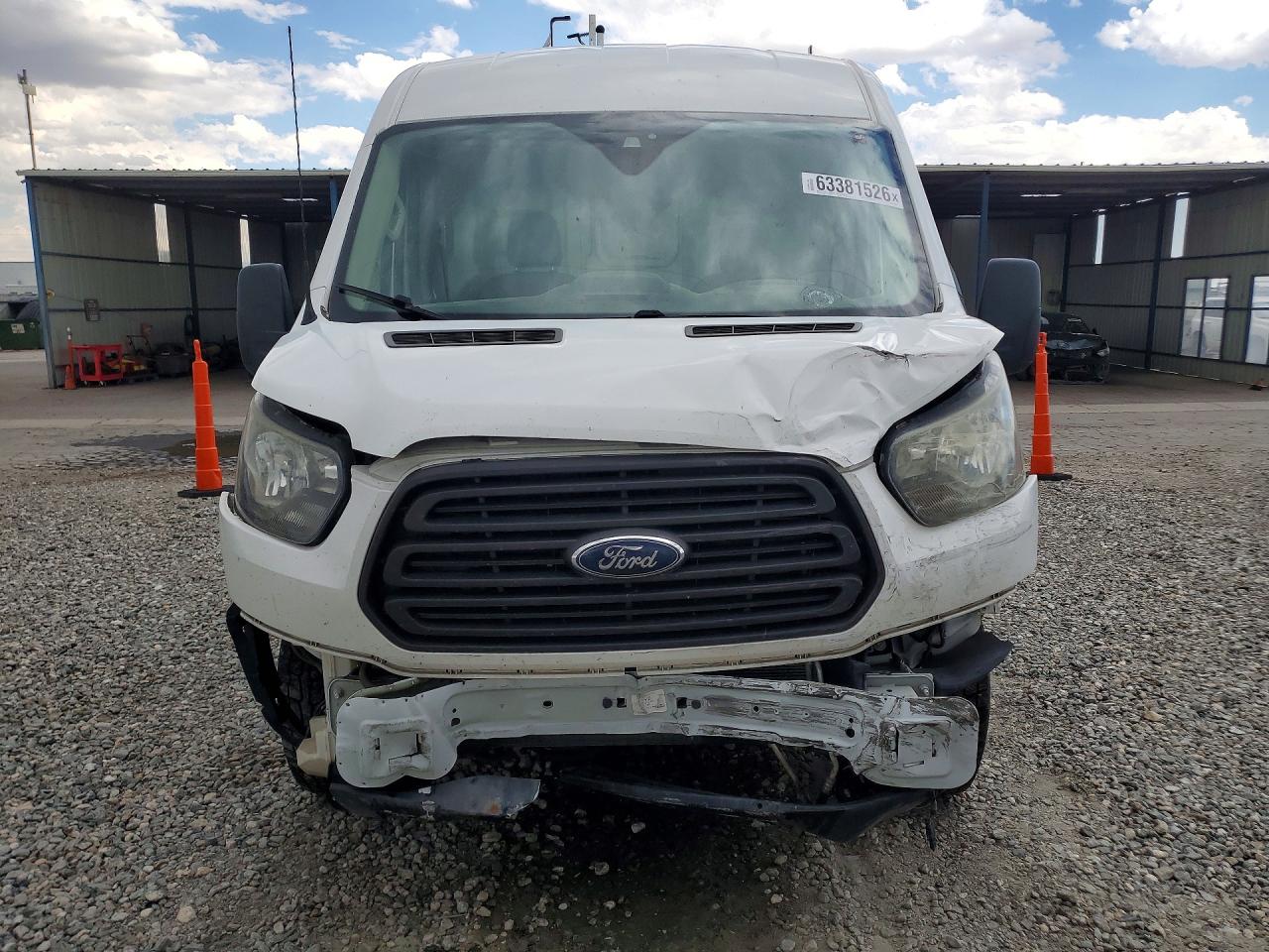 1FTYR2CM8HKB25573 · 2017 FORD TRANSIT · 5/13