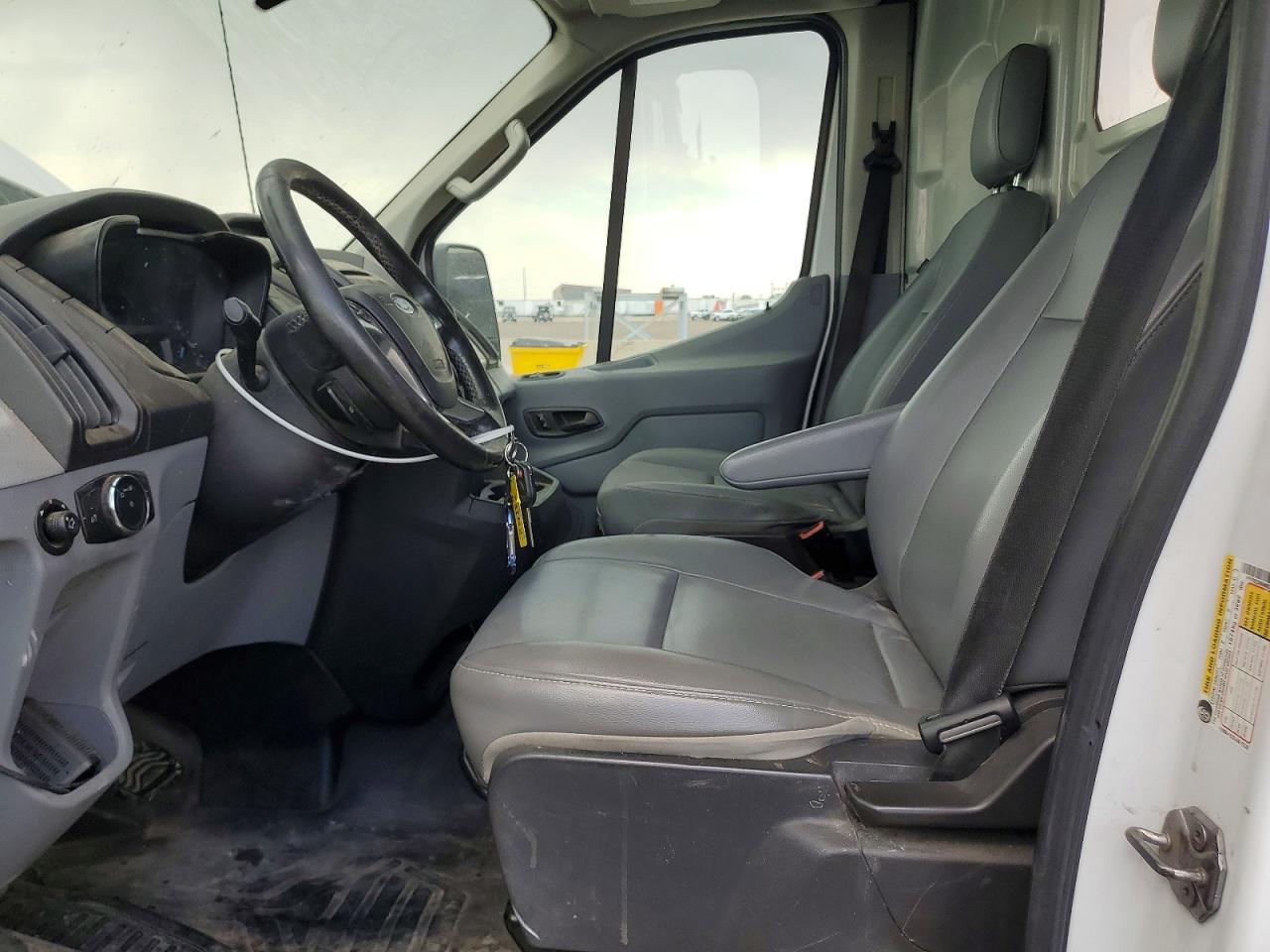 1FTYR2CM8HKB25573 · 2017 FORD TRANSIT · 7/13