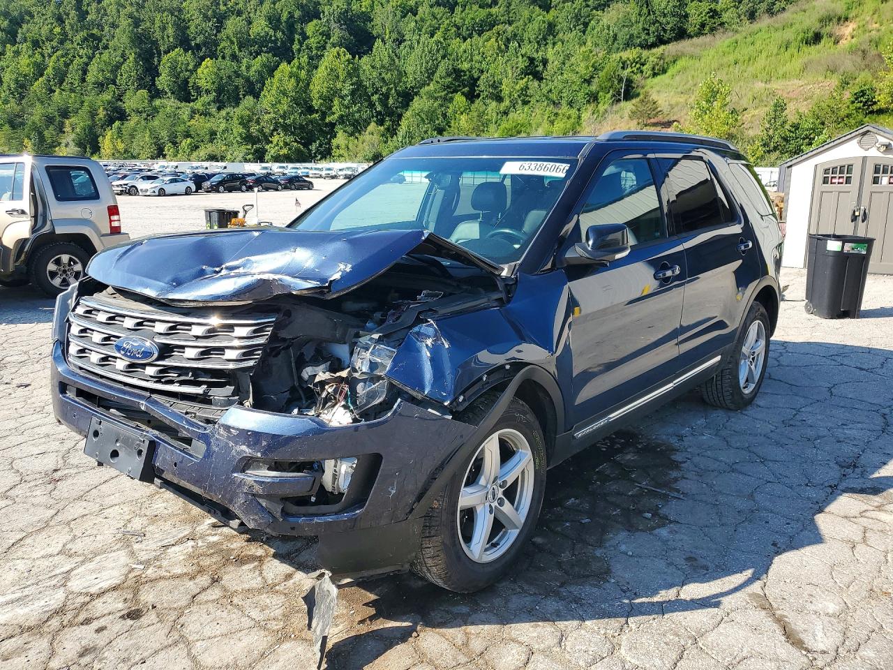 1FM5K8D87GGB50957 · 2016 FORD EXPLORER