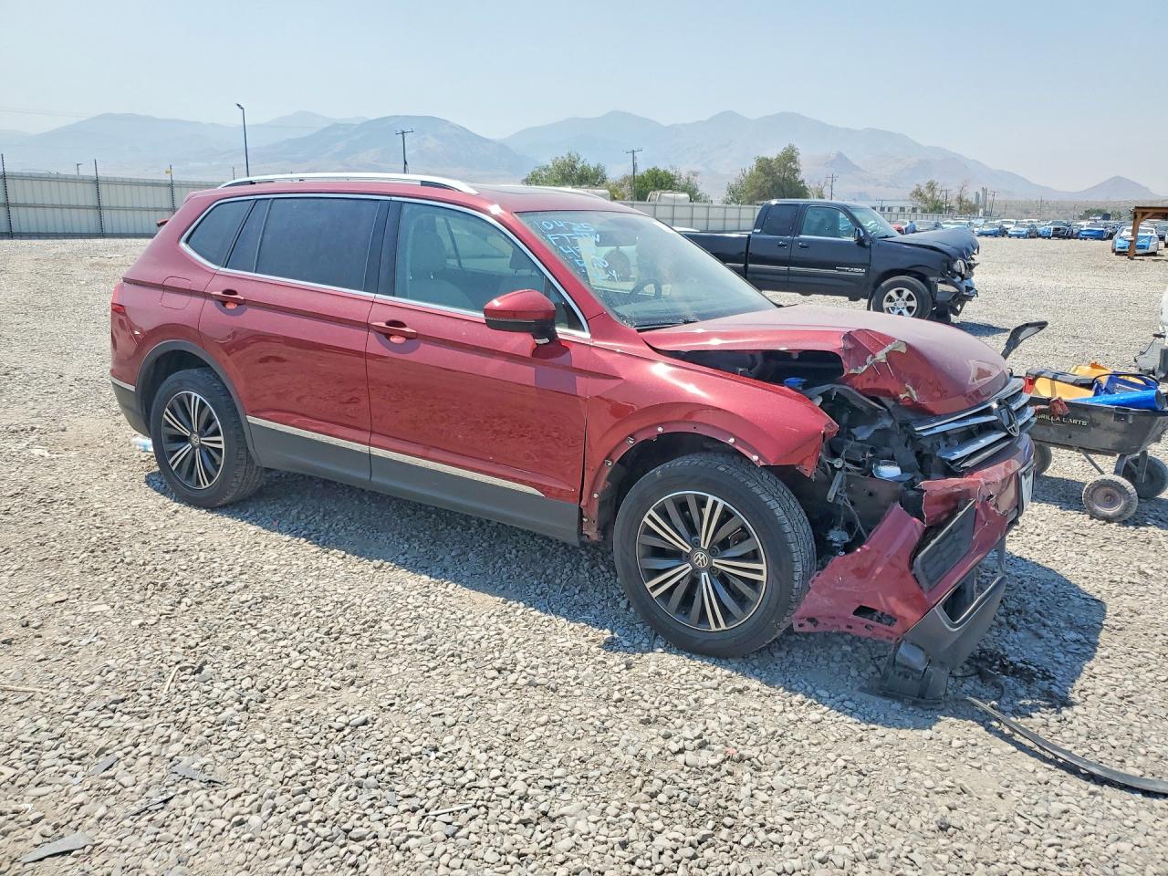 3VV2B7AX8JM042813 · 2018 VOLKSWAGEN TIGUAN · 4/12