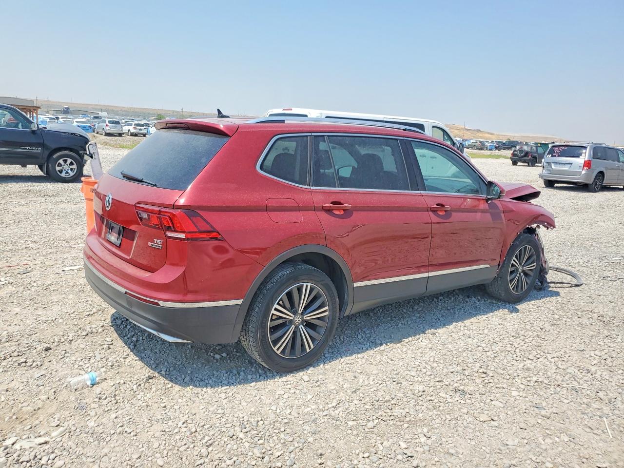 3VV2B7AX8JM042813 · 2018 VOLKSWAGEN TIGUAN · 3/12