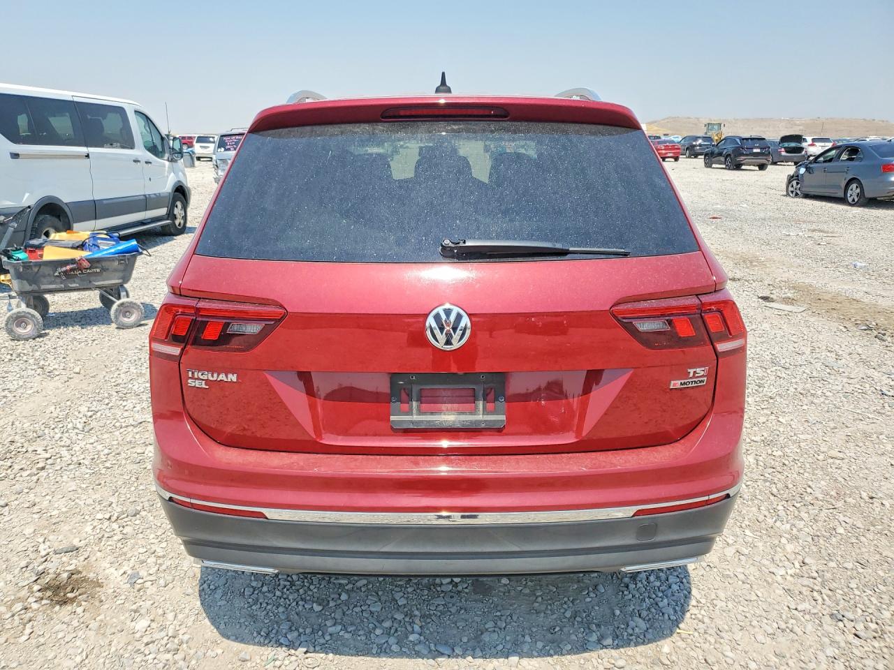 3VV2B7AX8JM042813 · 2018 VOLKSWAGEN TIGUAN · 6/12