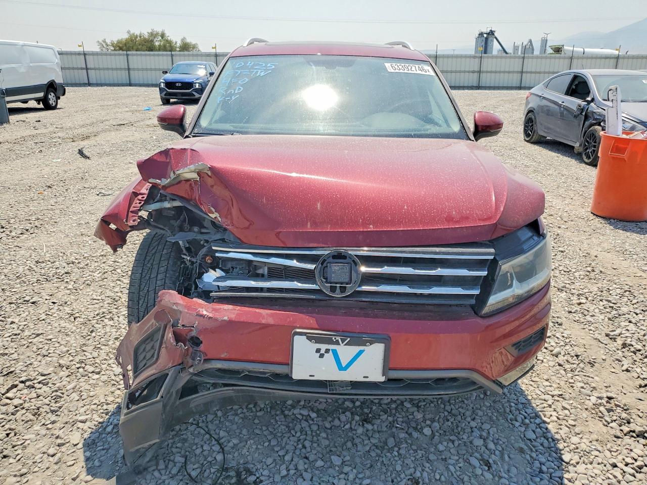 3VV2B7AX8JM042813 · 2018 VOLKSWAGEN TIGUAN · 5/12